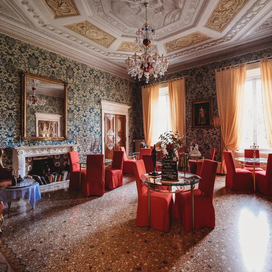 Salotto Delle Arti Modena
